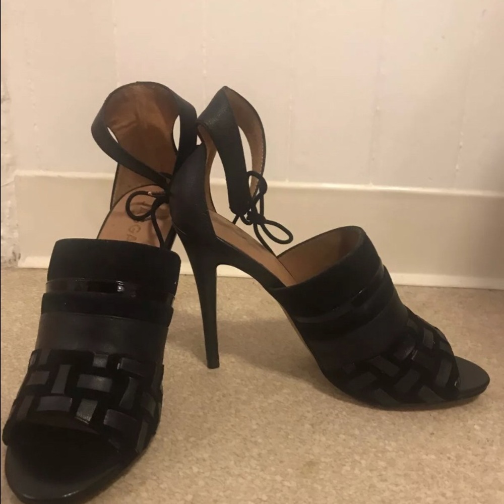 Jaggar (by BNKR) Black Heels - Size 8